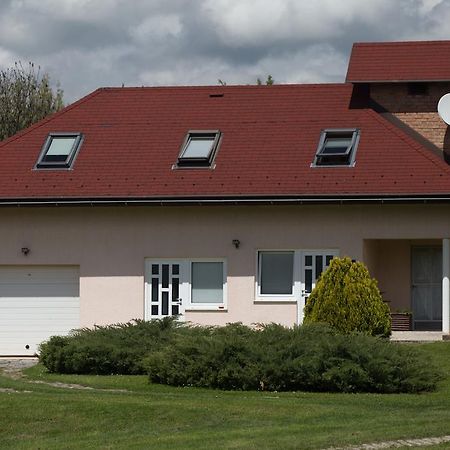 Apartment Oreskovic Otočac Buitenkant foto